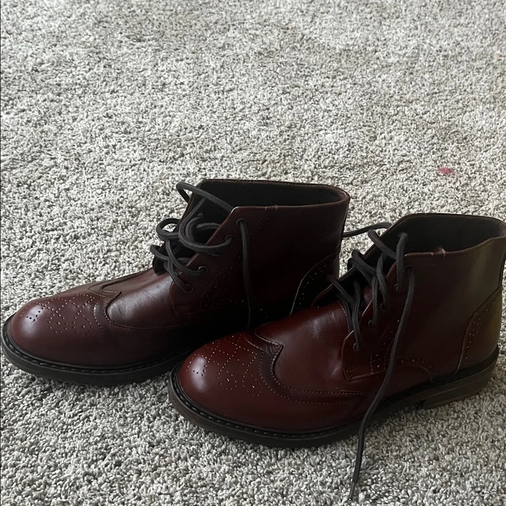 LIKE NEW ASKBIRDS Classic Brown Leather Men's Oxford Boots, size 9